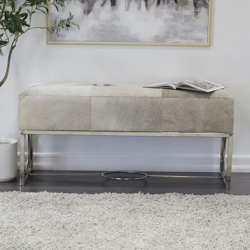 Banc fait main en cuir de vachette avec base argentée à découpes géométriques - Beige - 18L x 48P x 17H