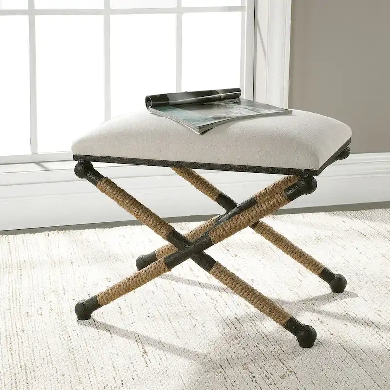 Petit banc d'appoint rembourré avec pieds en bois massif